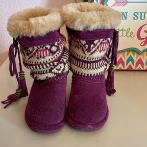 Bear paw folkloric boots